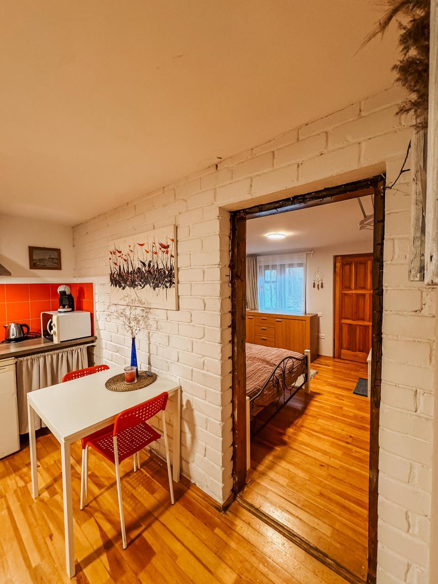 Little House Apartment คอนัส ภายนอก รูปภาพ